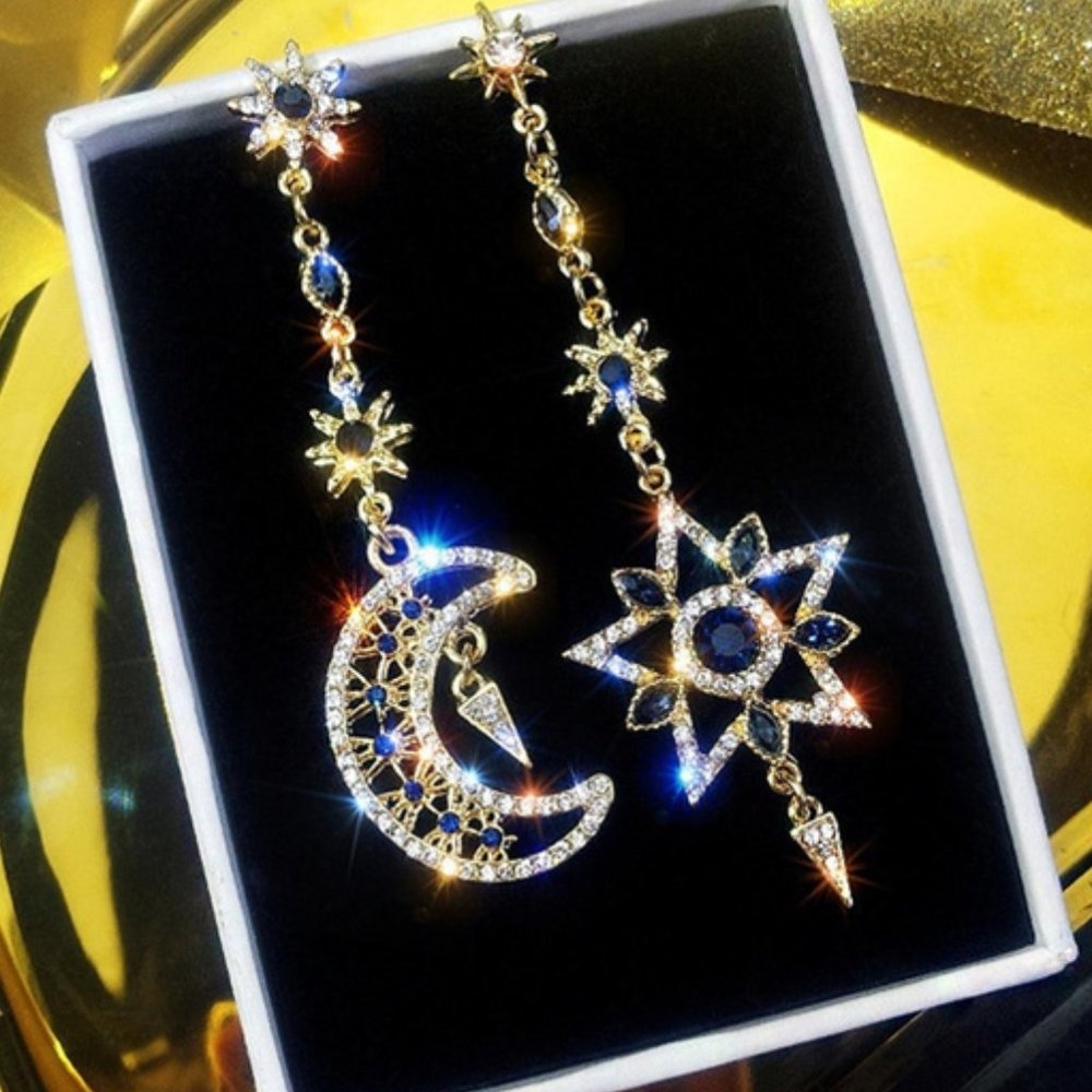 Long Star & Moon Black Crystal Gold Tone Earrings NWOT